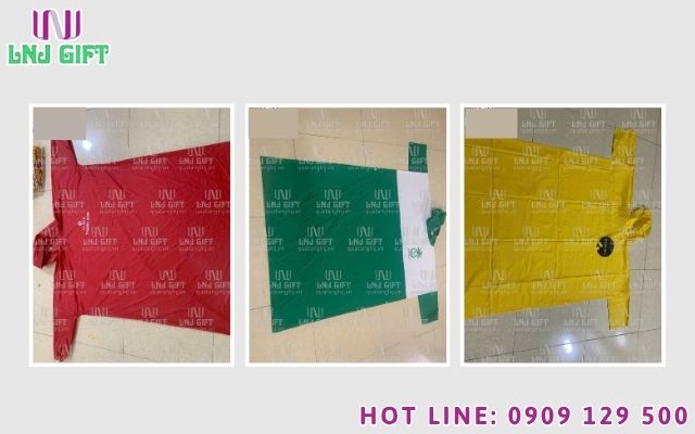 Định hình phong cách chỉn chu, thanh lịch cho nhân viên văn phòng với áo mưa măng tô thời trang