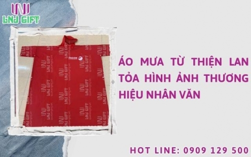 Áo mưa từ thiện lan tỏa hình ảnh thương hiệu nhân văn